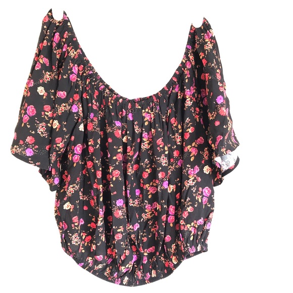 Two Crop Tops Forever 21 - Picture 2 of 11